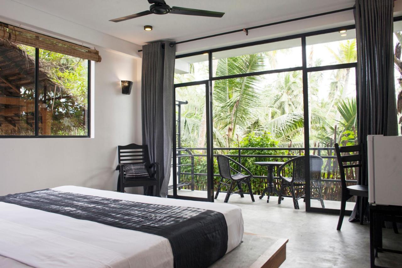 Haven Beach Hiriketiya, Serenevilla Properties Dickwella Exterior photo
